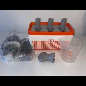 The Pampered Chef popsicle maker